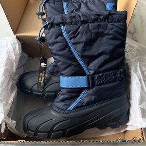 Sorel Big Kids Waterproof Insulated Winter Boots in Navy and Atmosphere Blue